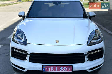 Позашляховик / Кросовер Porsche Cayenne 2018 в 