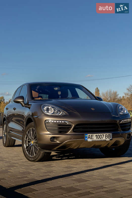 Внедорожник / Кроссовер Porsche Cayenne 2012 в Днепре