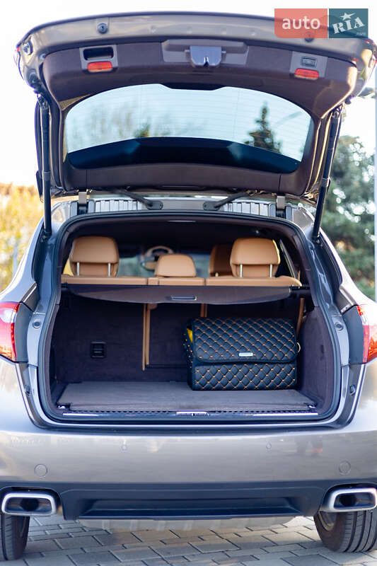 Внедорожник / Кроссовер Porsche Cayenne 2012 в Днепре