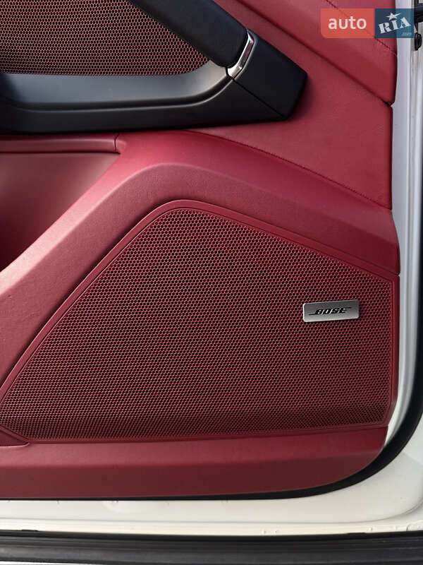 Внедорожник / Кроссовер Porsche Cayenne 2020 в Киеве