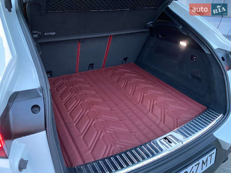 Внедорожник / Кроссовер Porsche Cayenne 2020 в Киеве