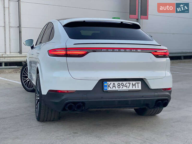 Внедорожник / Кроссовер Porsche Cayenne 2020 в Киеве