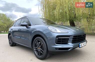 Внедорожник / Кроссовер Porsche Cayenne 2019 в 