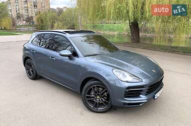 Внедорожник / Кроссовер Porsche Cayenne 2019 в 