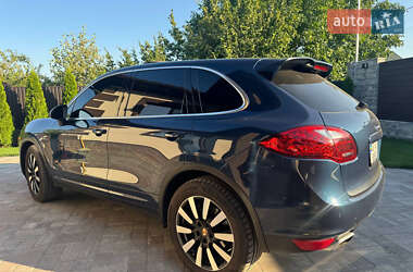 Внедорожник / Кроссовер Porsche Cayenne 2013 в 