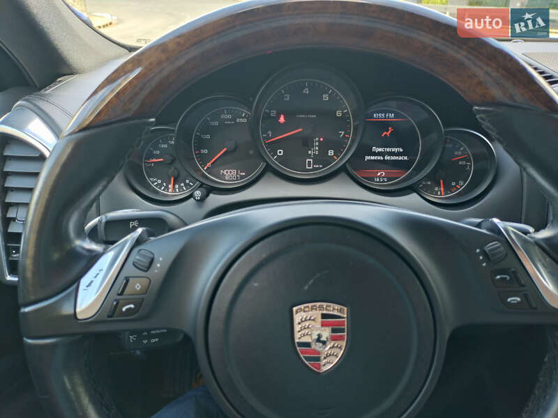 Внедорожник / Кроссовер Porsche Cayenne 2010 в Днепре