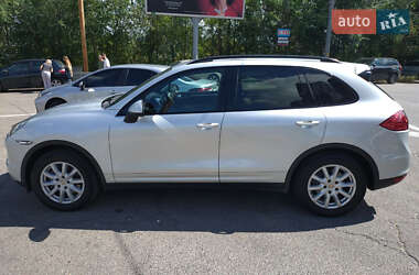 Внедорожник / Кроссовер Porsche Cayenne 2010 в 