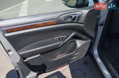 Внедорожник / Кроссовер Porsche Cayenne 2010 в 