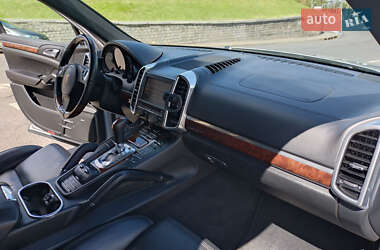 Внедорожник / Кроссовер Porsche Cayenne 2010 в Днепре