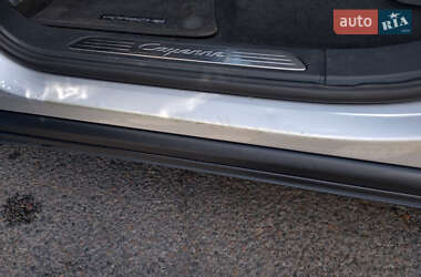 Внедорожник / Кроссовер Porsche Cayenne 2010 в 