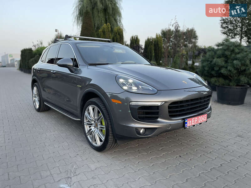 Porsche Cayenne 2015