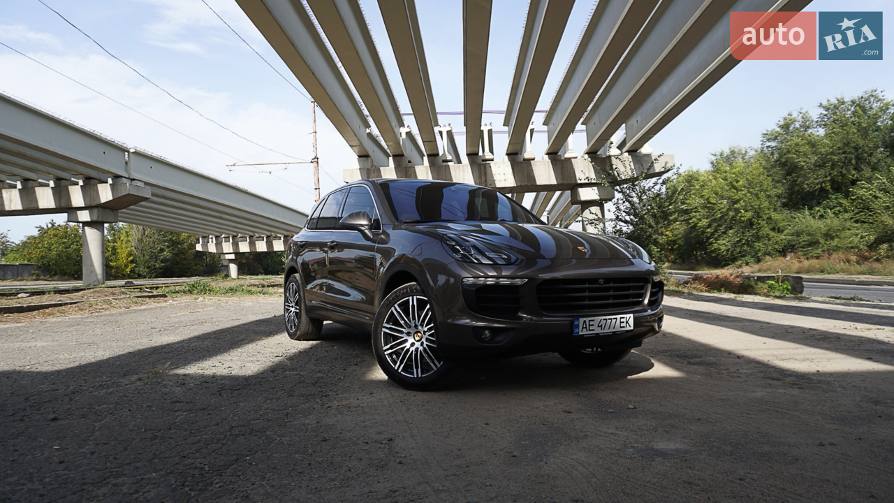 2015 Porsche Cayenne - мініатюра 27