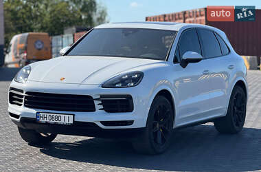 Внедорожник / Кроссовер Porsche Cayenne 2020 в 