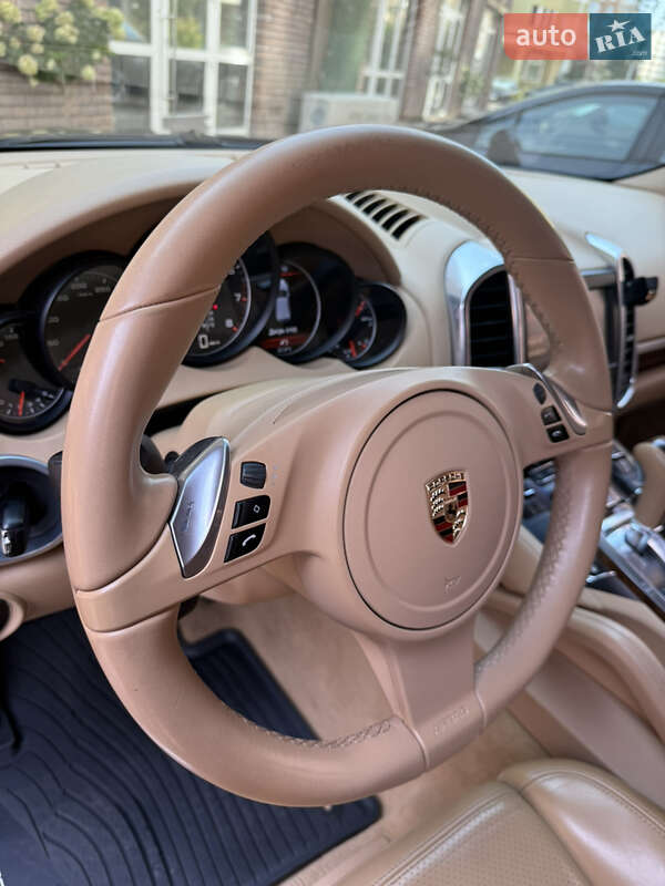 Позашляховик / Кросовер Porsche Cayenne 2011 в Києві фото 8 Позашляховик / Кросовер Porsche Cayenne 2011 в Києві