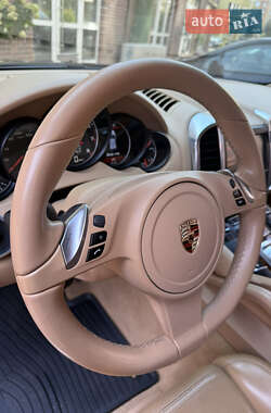 Позашляховик / Кросовер Porsche Cayenne 2011 в 