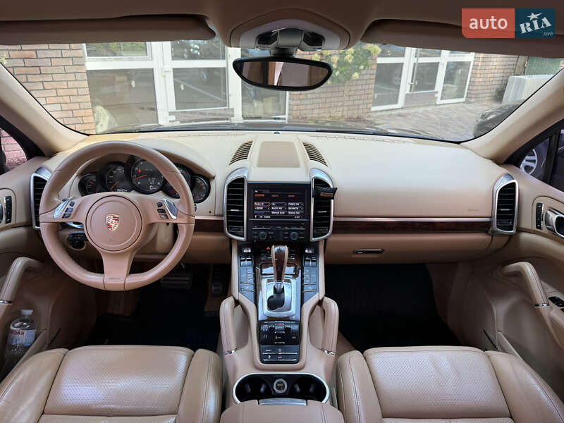 Позашляховик / Кросовер Porsche Cayenne 2011 в Києві фото 7 Позашляховик / Кросовер Porsche Cayenne 2011 в Києві