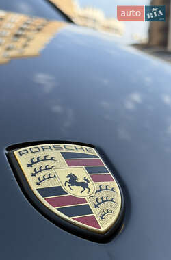 Позашляховик / Кросовер Porsche Cayenne 2011 в 