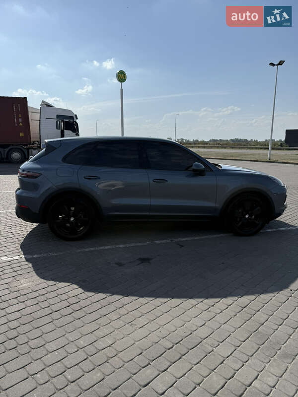 Внедорожник / Кроссовер Porsche Cayenne 2018 в Днепре