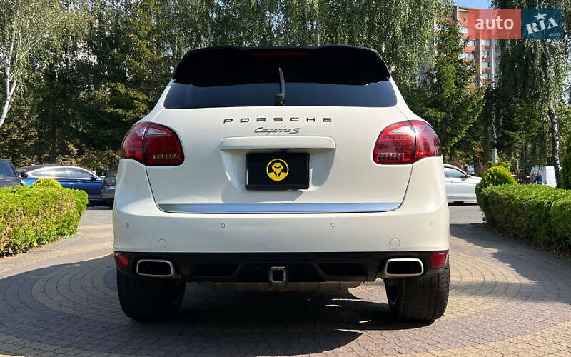 Внедорожник / Кроссовер Porsche Cayenne 2011 в Львове