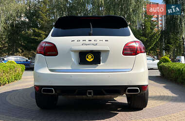 Позашляховик / Кросовер Porsche Cayenne 2011 в 
