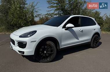 Внедорожник / Кроссовер Porsche Cayenne 2014 в 