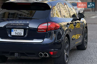 Внедорожник / Кроссовер Porsche Cayenne 2010 в 