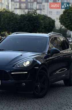 Внедорожник / Кроссовер Porsche Cayenne 2010 в 