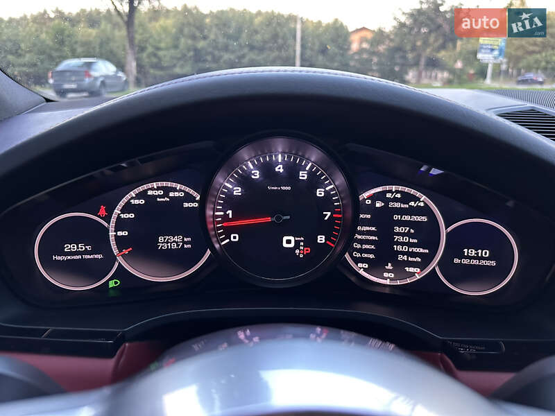 Внедорожник / Кроссовер Porsche Cayenne 2019 в Львове фото 28 Внедорожник / Кроссовер Porsche Cayenne 2019 в Львове