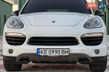 Внедорожник / Кроссовер Porsche Cayenne 2012 в 