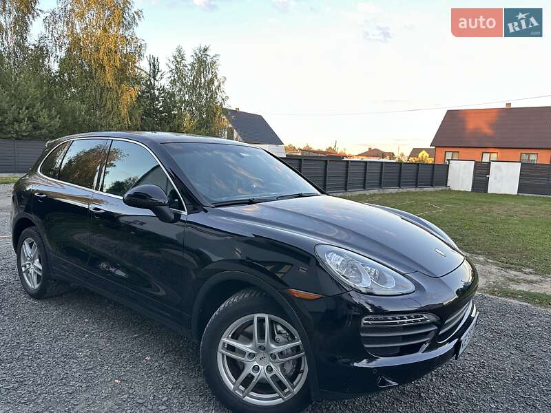 Позашляховик / Кросовер Porsche Cayenne 2011 в Любешові