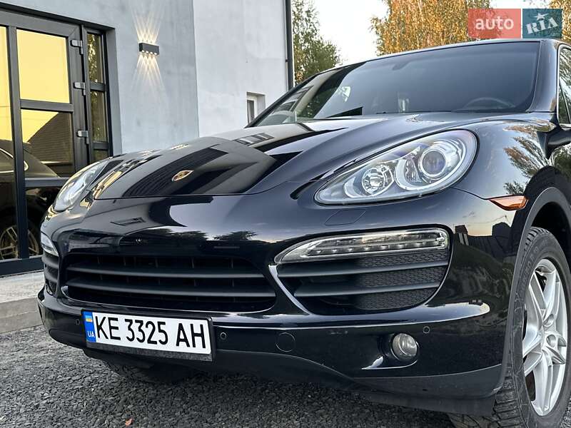 Позашляховик / Кросовер Porsche Cayenne 2011 в Любешові