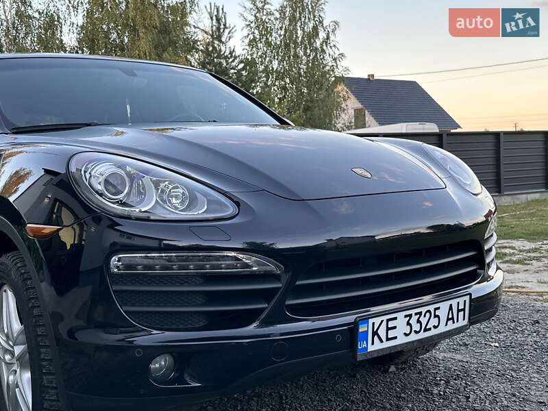 Позашляховик / Кросовер Porsche Cayenne 2011 в Любешові