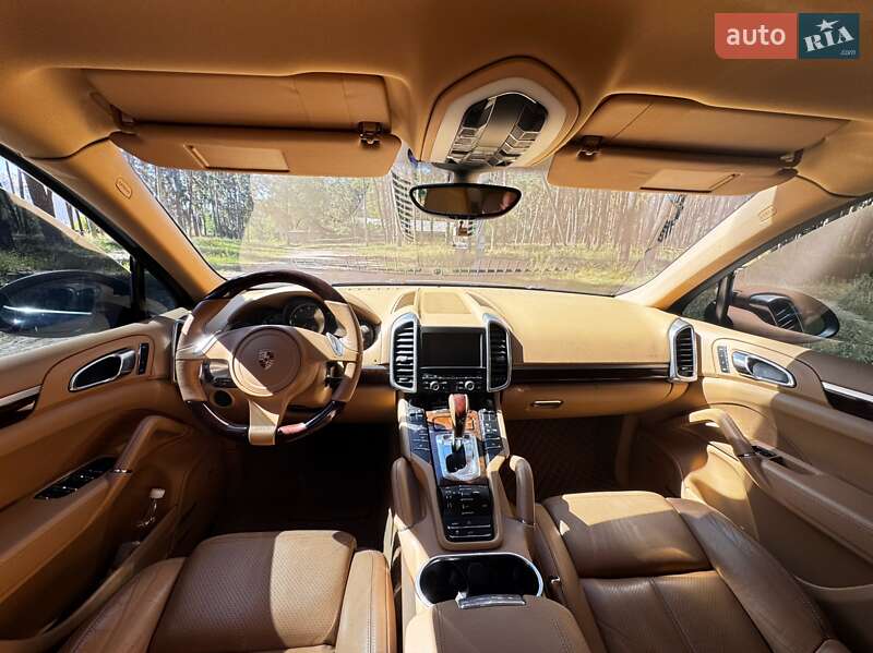 Внедорожник / Кроссовер Porsche Cayenne 2011 в Чернигове