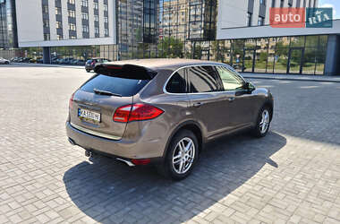 Позашляховик / Кросовер Porsche Cayenne 2014 в 