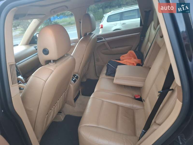 Позашляховик / Кросовер Porsche Cayenne 2006 в Києві
