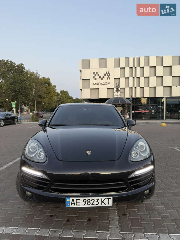Позашляховик / Кросовер Porsche Cayenne 2012 в Одесі