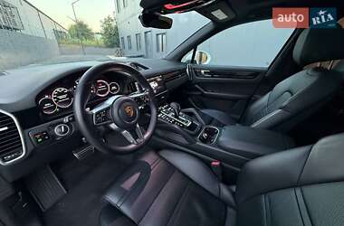 Позашляховик / Кросовер Porsche Cayenne 2019 в 