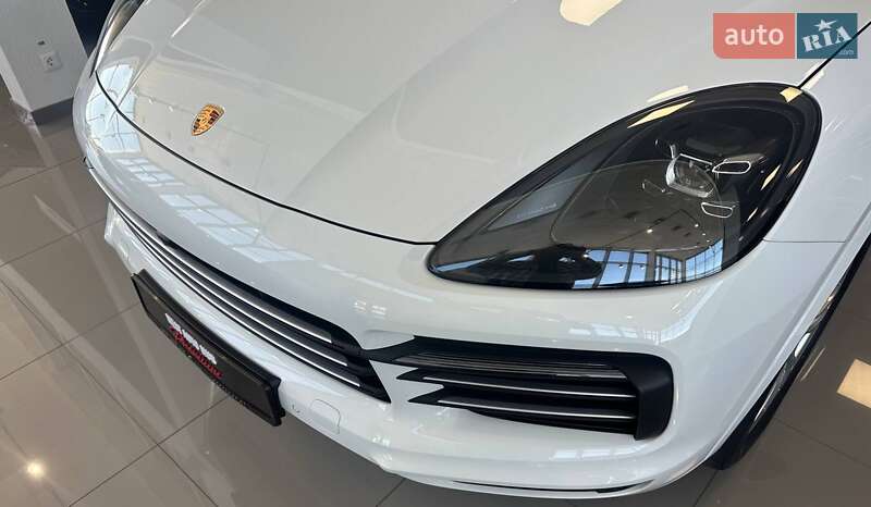 Внедорожник / Кроссовер Porsche Cayenne 2022 в Киеве
