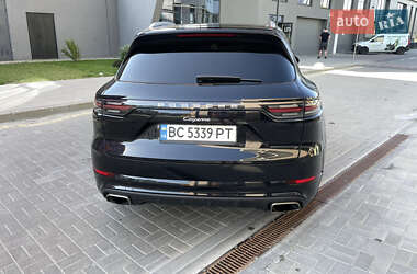 Внедорожник / Кроссовер Porsche Cayenne 2019 в 
