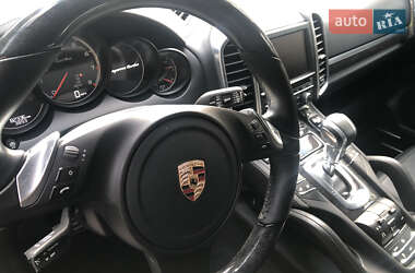 Позашляховик / Кросовер Porsche Cayenne 2012 в 