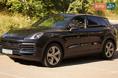 Внедорожник / Кроссовер Porsche Cayenne 2018 в 