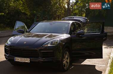 Внедорожник / Кроссовер Porsche Cayenne 2018 в 