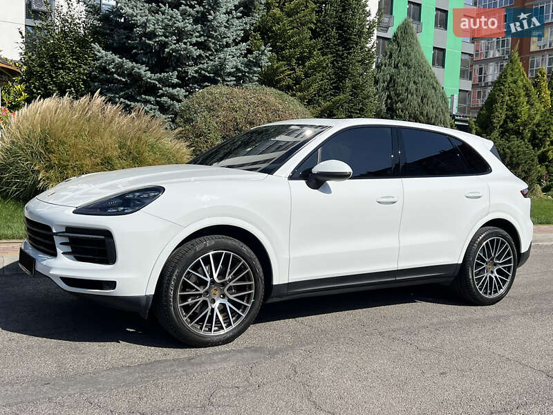 Porsche Cayenne 2019
