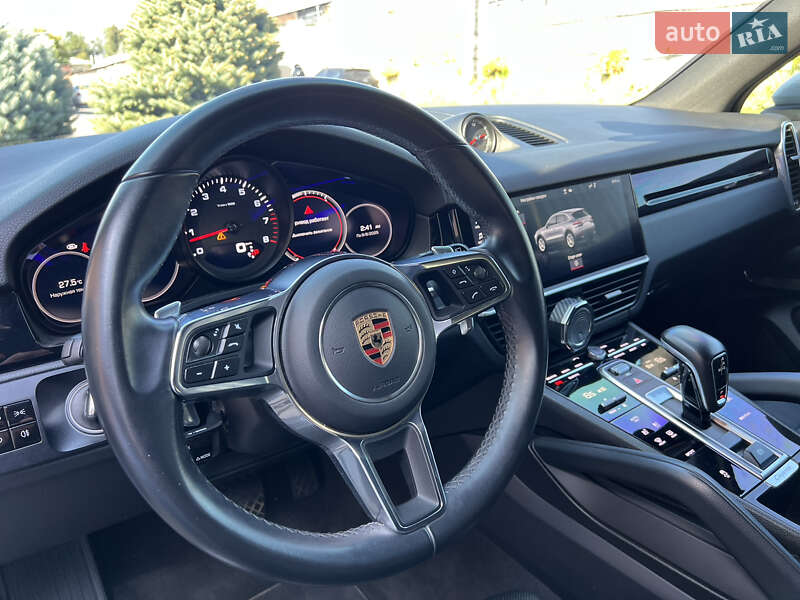 Внедорожник / Кроссовер Porsche Cayenne 2019 в Днепре