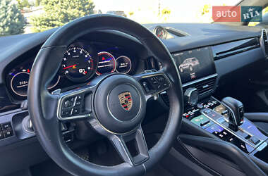 Внедорожник / Кроссовер Porsche Cayenne 2019 в 