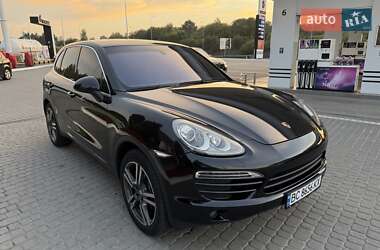 Внедорожник / Кроссовер Porsche Cayenne 2010 в 