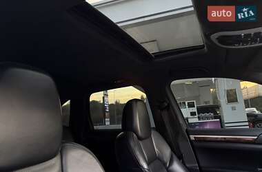 Внедорожник / Кроссовер Porsche Cayenne 2010 в 