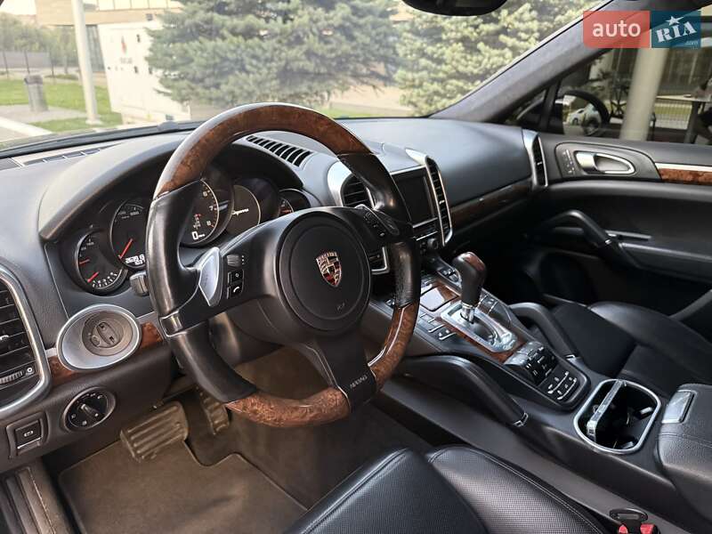 Внедорожник / Кроссовер Porsche Cayenne 2010 в Львове фото 14 Внедорожник / Кроссовер Porsche Cayenne 2010 в Львове