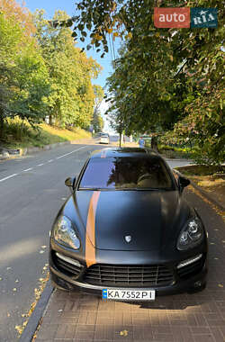 Внедорожник / Кроссовер Porsche Cayenne 2010 в 