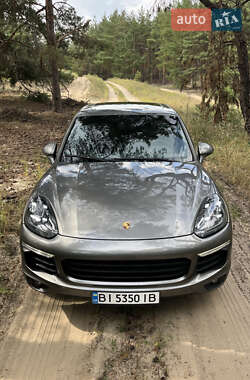 Внедорожник / Кроссовер Porsche Cayenne 2015 в Черкассах